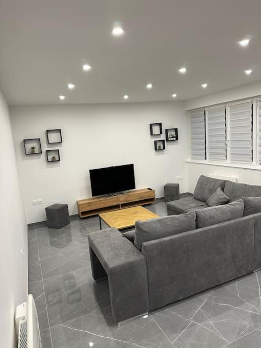 Lahoucine Apartment *